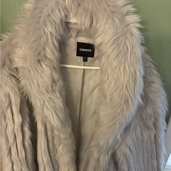 Faux Fur Coat Express Size XL - Picture 1 of 3